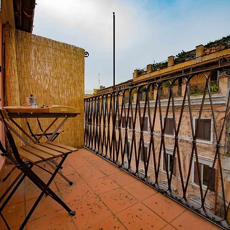 Apartment Borgo Pio Rome