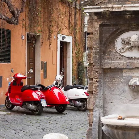 Borgo Pio Apartment